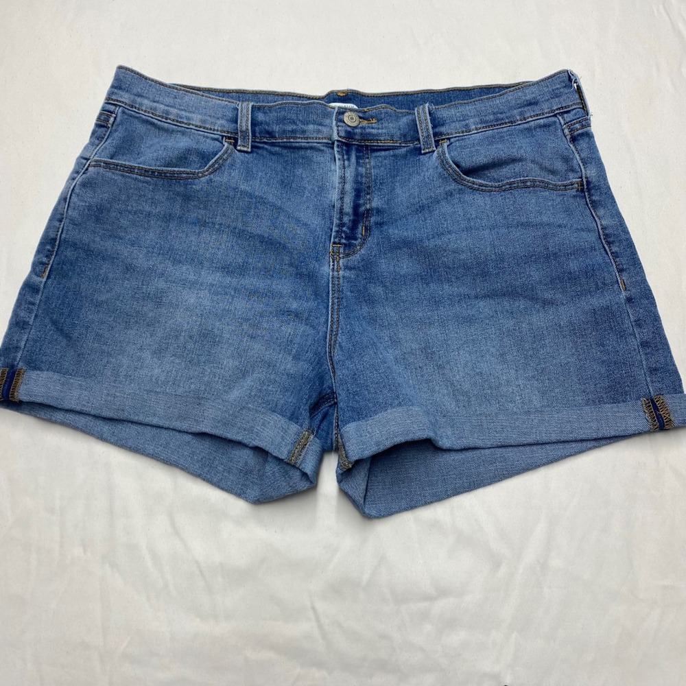 Old Navy Womens Blue Denim Cuffed Jean Shorts Size 14 Medium Wash Stretch
